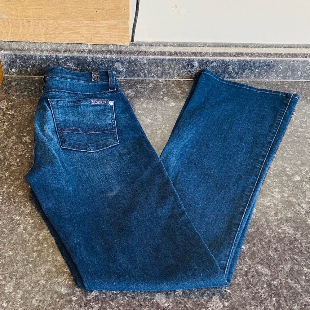 7 For All Mankind Karah Bootcut Short Inseam Jeans